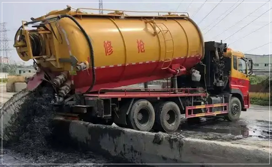 赣县沉淀池清理案例